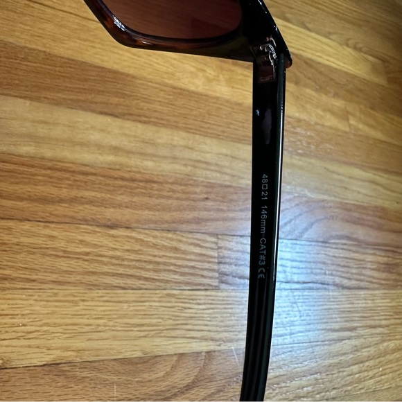 Retro Cateye Black Sunglasses - Picture 6 of 6